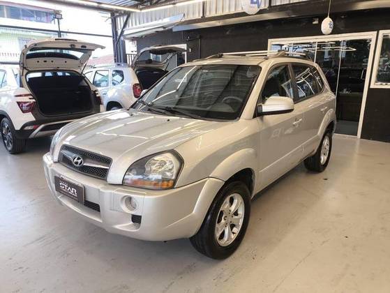 HYUNDAI TUCSON 2.0 MPFI GLS 16V 143CV 2WD GASOLINA 4P AUTOMÁTICO HYUNDAI TUCSON 2.0 MPFI GLS 16V 143CV 2WD GASOLINA 4P AUTOMÁTICO